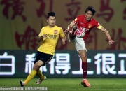爱游戏体育入口-包含河北华夏幸福前锋突然受伤，教练组调整战术的词条