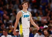 爱游戏体育官方入口-NBA扣篮周！步行者官方社媒晒出弗菲隔扣照