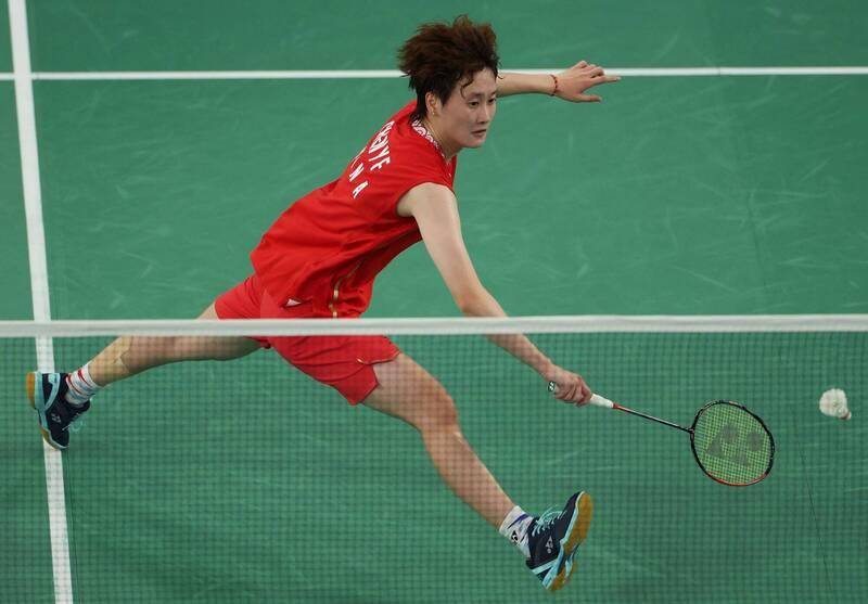 包含剑指赛季第五冠!陈雨菲2-0横扫世界第20晋级决赛的词条